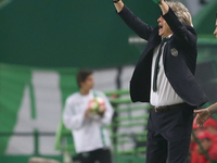 Sporting's head coach Jorge Jesus reacts during the Portuguese League football match Sporting CP vs SL Benfica at the Alvadade stadium in Li...