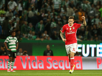 Benfica's Swedish defender Victor Lindelof celebrates after scoring a goal during the Portuguese League football match Sporting CP vs SL Ben...