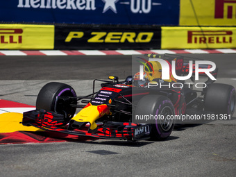 33 VERSTAPPEN Max from Netherland of Red Bull Tag Heuer RB13 during the Monaco Grand Prix of the FIA Formula 1 championship, at Monaco on 25...