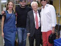 José Mercé, Emiliano Suárez and Carola Baleztena pay a visit to the food bank of Messengers of Peace in Madrid. Spain. June 27, 2017 (