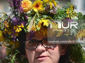 171 herbal and floral bouquets in three categories (small, traditional and professional) were submitted to this year's contest 'Wonderful Po...