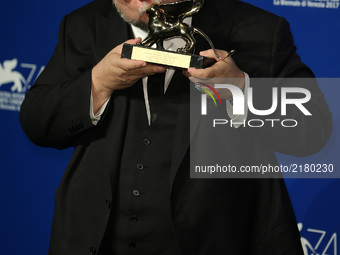 Venice, Italy. 09 September, 2017.   Guillermo del Toro poses with the Golden Lion for Best Film Award for 'The Shape Of Water' at the Award...