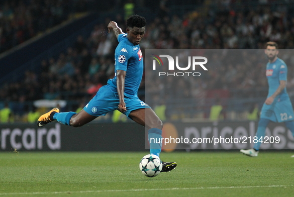 Napoli's Amadou Diawara controls the ball during the group stage match of the Champions League group F between FC Shakhtar and Napoli at Met...