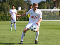 Oliver Skipp of Tottenham Hotspur 
during UEFA Youth Cup match between Tottenham Hotspur Under 19s  against Borussia Dortmund Under 19s at H...