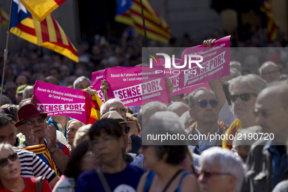 More than 700 mayors are demonstrating with the support of thousands of pro-independence demonstrators and the support of Carles Puigdemont,...