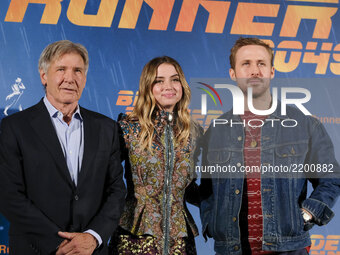 Harrison Ford, Ana de Armas and Ryan Gosling poses during the photocall of the film 'Blade Runner 2049' in Madrid on September 19, 2017. (