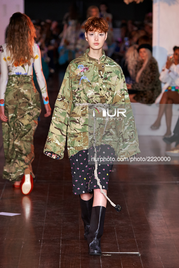 A model saunters down the runway in Natasha Zinko's SS18 collection on Sept 15th 2017 at 180 Strand in London, UK. 