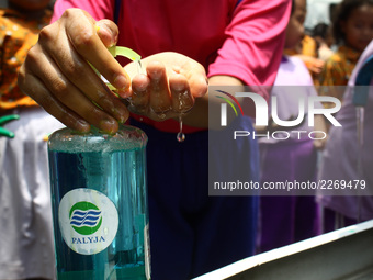 Students practice handwashing with soap properly, in commemoration of Global Handwashing Day commemorated every October 15, at 15th State El...