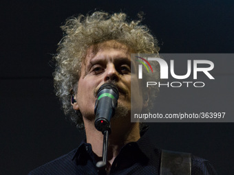 Sold out concert, on December 5, 2014 in Turin, Italy, of the three Roman songwriters Niccolò Fabi, Max Gazzè and Daniele Silvestri for the...