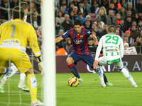 BARCELONA -20 de diciembre- SPAIN: Luis Suarez and Pinillos in the match between FC Barcelona and Cordoba CF, for the week 16 of the spanish...