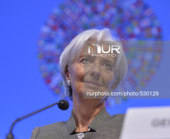 (150416) -- WASHINGTON D.C., April 16, 2015 () -- International Monetary Fund (IMF) Managing Director Christine Lagarde attends an opening p...