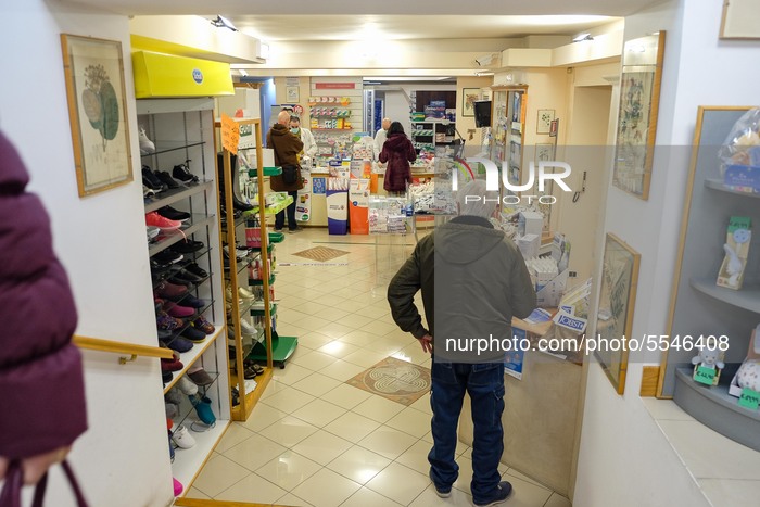 Shoppers are faced with partially empty shelves at a supermarket in Lanciano, Italy, on March 14, 2020.  (Photo by Federica Roselli/NurPhoto...