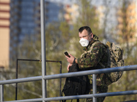 Man in protective mask as a preventive measure against the coronavirus COVID-19 on street in Kyiv, Ukraine on April 09, 2020 (Photo by Maxym...