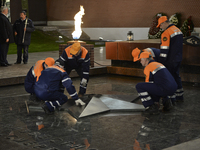 Members of the MosGaz clean and prepar the gaz instalations at the Tomb of the Unknown Soldier, ahead of the 70th Anniversary of Victory in...
