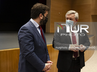 Minister of Education Tiago Brandao Rodrigues (L) and Mayor of Gaia, Eduardo Vitor Rodrigue during a session meeting, at the Autidorio Munic...