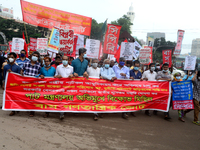 Left Democratic Alliance stage a demonstration in front of Jute Ministry demanding reopens all government jute mills in Dhaka, Bangladesh, o...