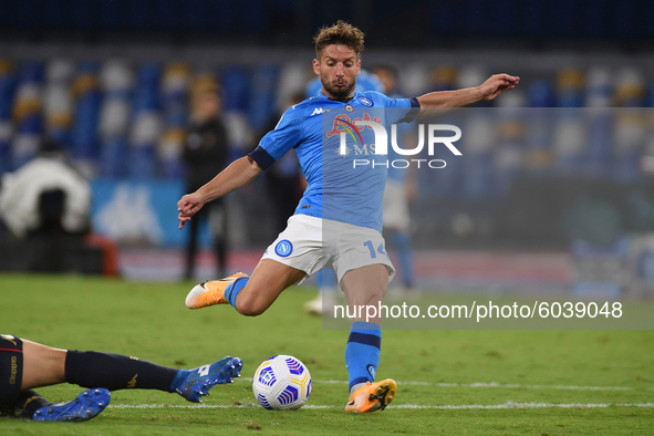 Dries Mertens of SSC Napoli scoring during the Serie A match between SSC Napoli and Genoa CFC at Stadio San Paolo Naples Italy on 27 Septemb...