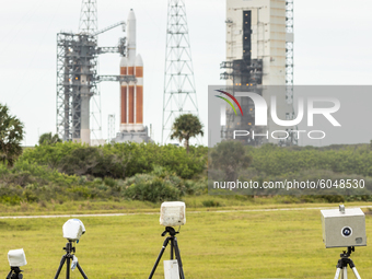 Remote camaras installed at the historic Pad 34 of the Cape Canaverl Air Force Base pointig to Pad 37, where the launch of the ULA's Delta I...