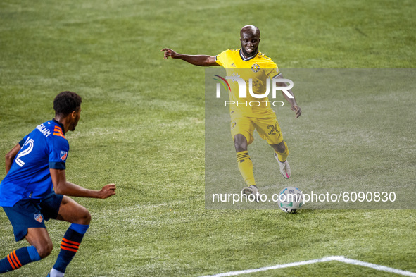 Columbus midfielder, Emmanuel Boateng, takes a shot on goal during an MLS soccer match between FC Cincinnati and the Columbus Crew at Nipper...