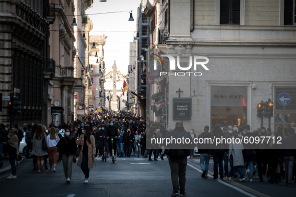 A view of the Corso street in Rome, Italy on October 17, 2020 crowded with people.  Despite the increase in Coronavirus cases, Roman citizen...