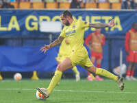 Paco Alcacer of Villarreal CF scores a goal during the Europa League Group I mach between Villarreal and Sivasspor at Estadio de la Ceramica...