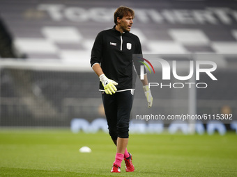 Thomas Gebauer of Lask during the pre-match warm-up  during Europe League Group J between Tottenham Hotspur and LASK at Tottenham Hotspur st...
