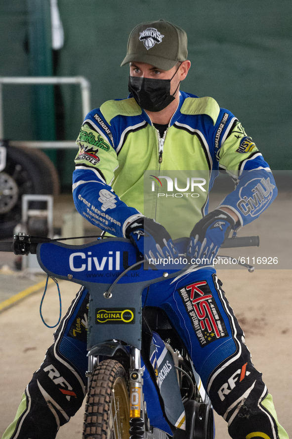 
Richie Worrall starts his bike during the Peter Craven Memorial Trophy at the National Speedway Stadium, Manchester on Thursday 22nd Octobe...