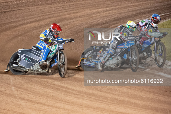 
Richard Lawson (Red), Jason Doyle (Yellow) and Steve Worrall (Blue) battle for the lead during the Peter Craven Memorial Trophy at the Nati...