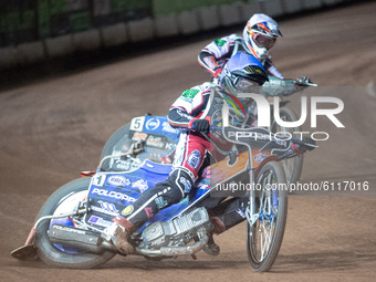 
Brady Kurtz (Blue) leads Steve Worrall (White) during the Peter Craven Memorial Trophy at the National Speedway Stadium, Manchester on Thur...