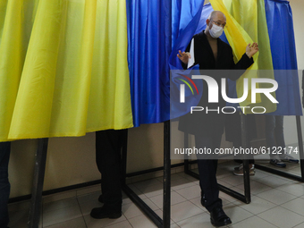 Prime ministar of Ukraine Denys Shmyhal leaves a polling booth as he cast his vote in Lviv, Ukraine, October 25, 2020. Ukrainians elect mayo...