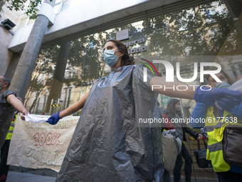 Healthcare workers stage a protest against the difficult working conditions due to the new type of coronavirus (covid-19) pandemic and the p...