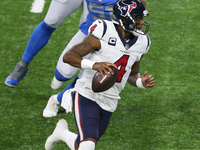 Houston Texans quarterback Deshaun Watson (4) carries the ball pursued by Detroit Lions outside linebacker Jahlani Tavai (51) during the sec...