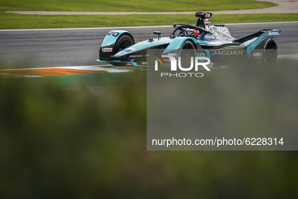 20 EVANS Mitch (NZL), Jaguar Racing, Jaguar I-Type V, action during the ABB Formula E Championship official pre-season test at Circuit Ricar...