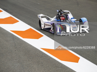 28 GUNTHER Maximilian (GER), BMW i Andretti Motorsport, BMW iFE.21, action during the ABB Formula E Championship official pre-season test at...