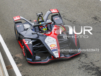 22 ROWLAND Oliver (GBR), Nissan e.dams, Nissan IM02, action during the ABB Formula E Championship official pre-season test at Circuit Ricard...