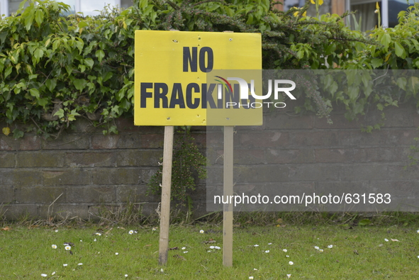 A sign demonstrating, against the gas extraction method of hydraulic fracturing, in Roseacre, Lancashire, UK, on Tuesday 9th June 2015. Rose...