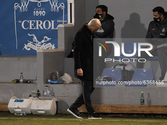 Zinedine Zidane of Real Madrid dejected after Alcoyano scored the second goal during the round of 32 the Copa del Rey match between CD Alcoy...