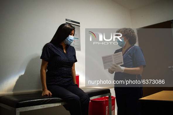 A nurse await the vaccination of Sputnik V vaccine in Buenos Aires, Argentina, on January 22, 2021. 