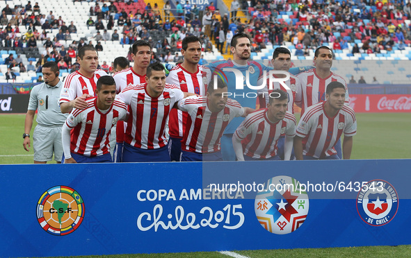 ANTOFAGASTA, June 17, 2015 () -- Paraguay's starting players pose for a photo prior to the group B match against Jamaica at the 2015 America...