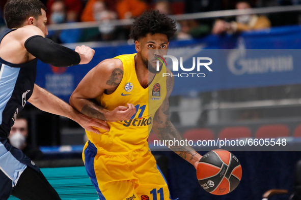 Tyler Dorsey (C) of Maccabi Playtika Tel Aviv in action during the EuroLeague Basketball match between Zenit St Petersburg and Maccabi Playt...
