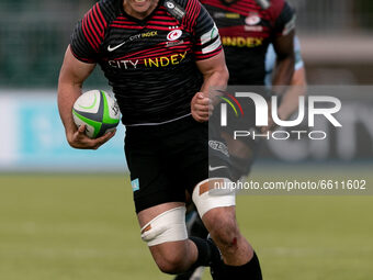 Janco Venter of Saracens runs with the ball during the Greene King IPA Championship match between Saracens and Bedford Blues at Allianz Park...