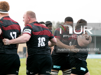  Saracens players celebrate after beating Bedford Blues during the Greene King IPA Championship match between Saracens and Bedford Blues at...