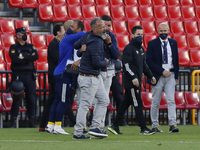 Alvaro Cervera, coach of Cadiz CF celebrates the victory during the La Liga match between Granada CF and Cadiz CF at Nuevo Los Carmenes Stad...