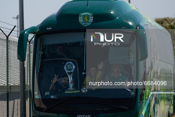 The Futsal Sporting CP bus arrives at Figo Maduro Airport with the Cup. João Matos (L) and Merlim (C) are ahead on the bus, on May 4, in Lis...