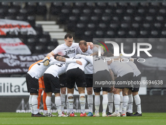  Derby huddle before the Sky Bet Championship match between Derby County and Sheffield Wednesday at Pride Park, Derby on Saturday 8th May 20...