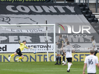Martyn Waghorn of Derby County scores his team's first goal during the Sky Bet Championship match between Derby County and Sheffield Wednesd...