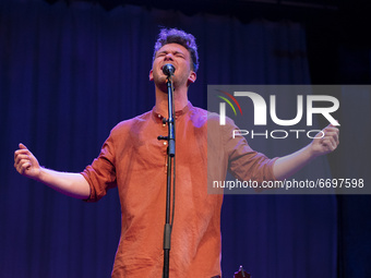 the singer Jesus Rendon during his performance at the Munoz Seca Theater in Madrid, Spain, on May 9, 2021. (