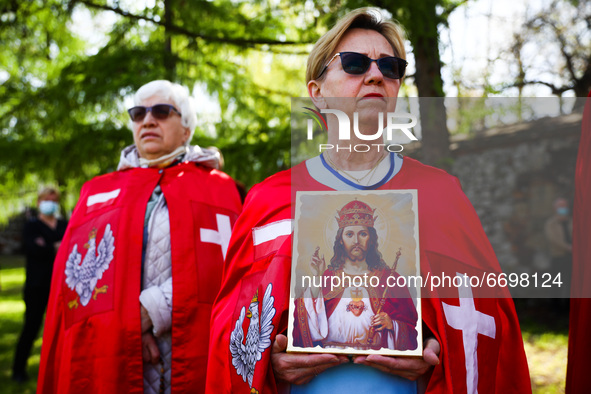 Members of the Enthronement of Jesus Christ The King of Poland attend the ceremony commemorating St. Stanislaus at Church on the Rock in Kra...