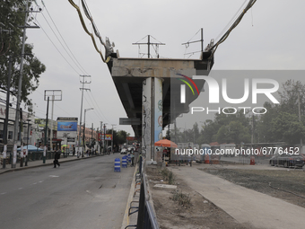 Emergency zone and completion of debris removal on Avenida Tláhuac in Mexico City, after the collapse of a column on Line 12 of the Metro Co...