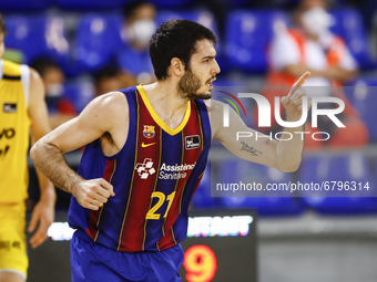21 Alex Abrines of FC Barcelona during the Liga ACB playoff 3rd match of the semi final between FC Barcelona and Lenovo Tenerife at Palau Bl...